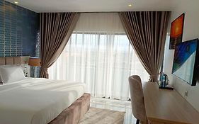 Kakanfo Inn & Conference Centre